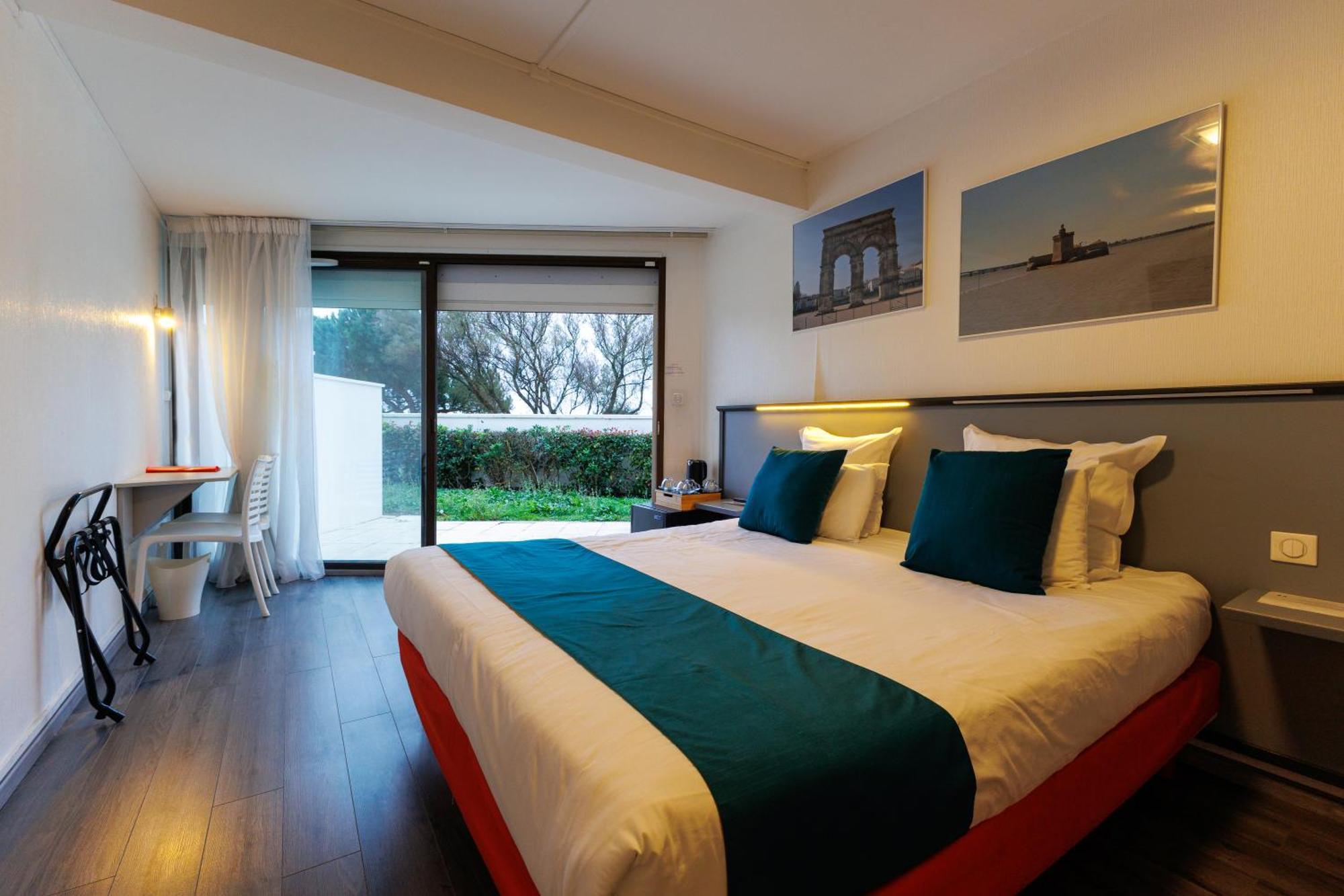 Logis Hotel Le Rochelois La Rochelle  Exteriör bild