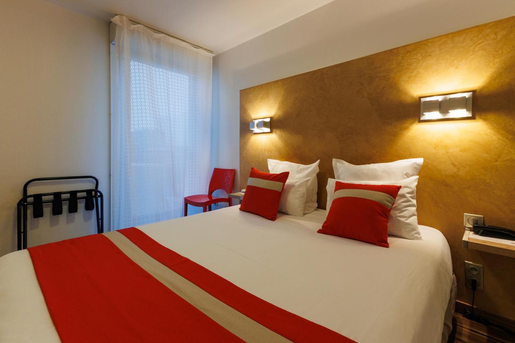 Logis Hotel Le Rochelois La Rochelle  Exteriör bild