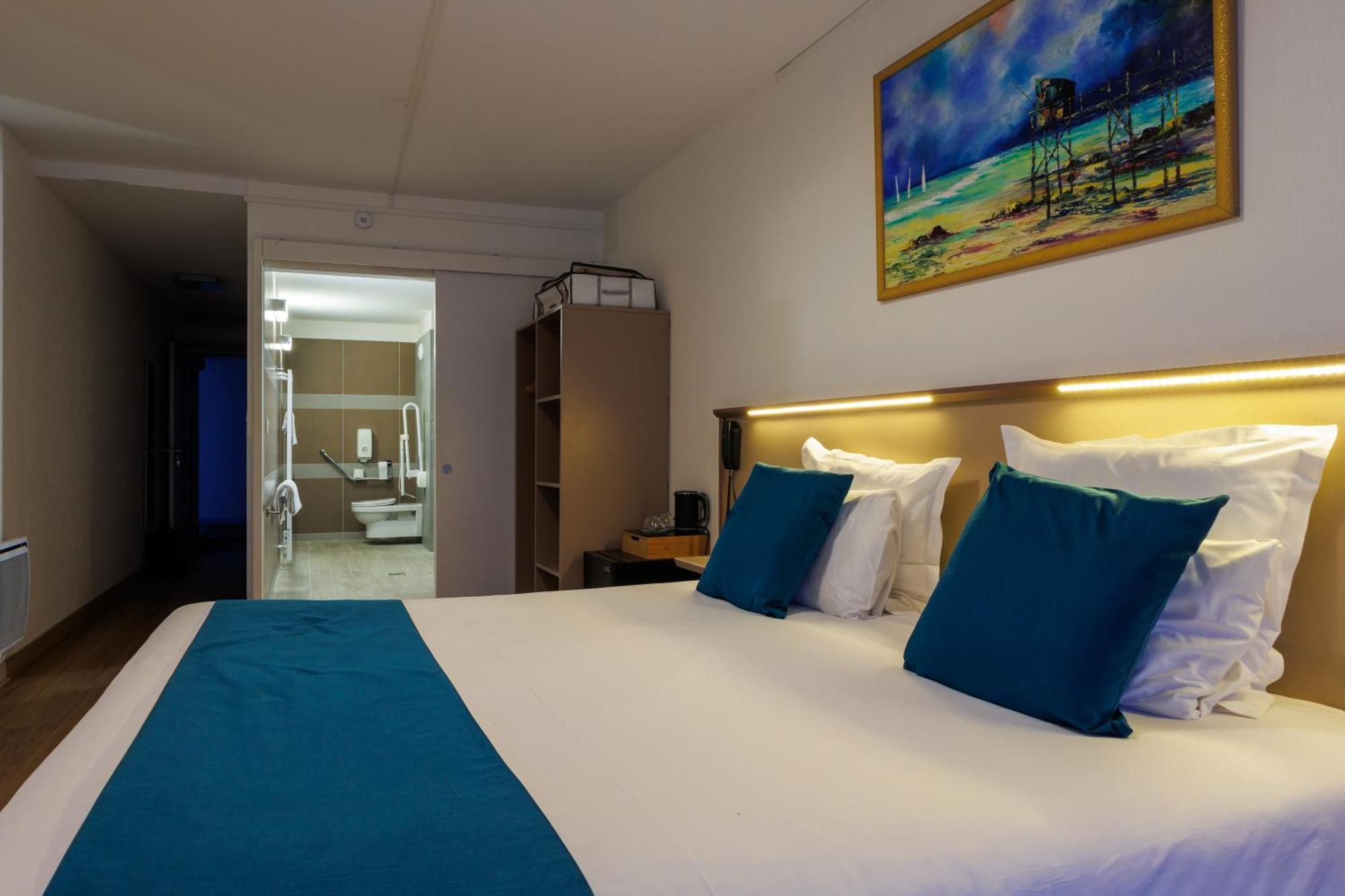 Logis Hotel Le Rochelois La Rochelle  Exteriör bild