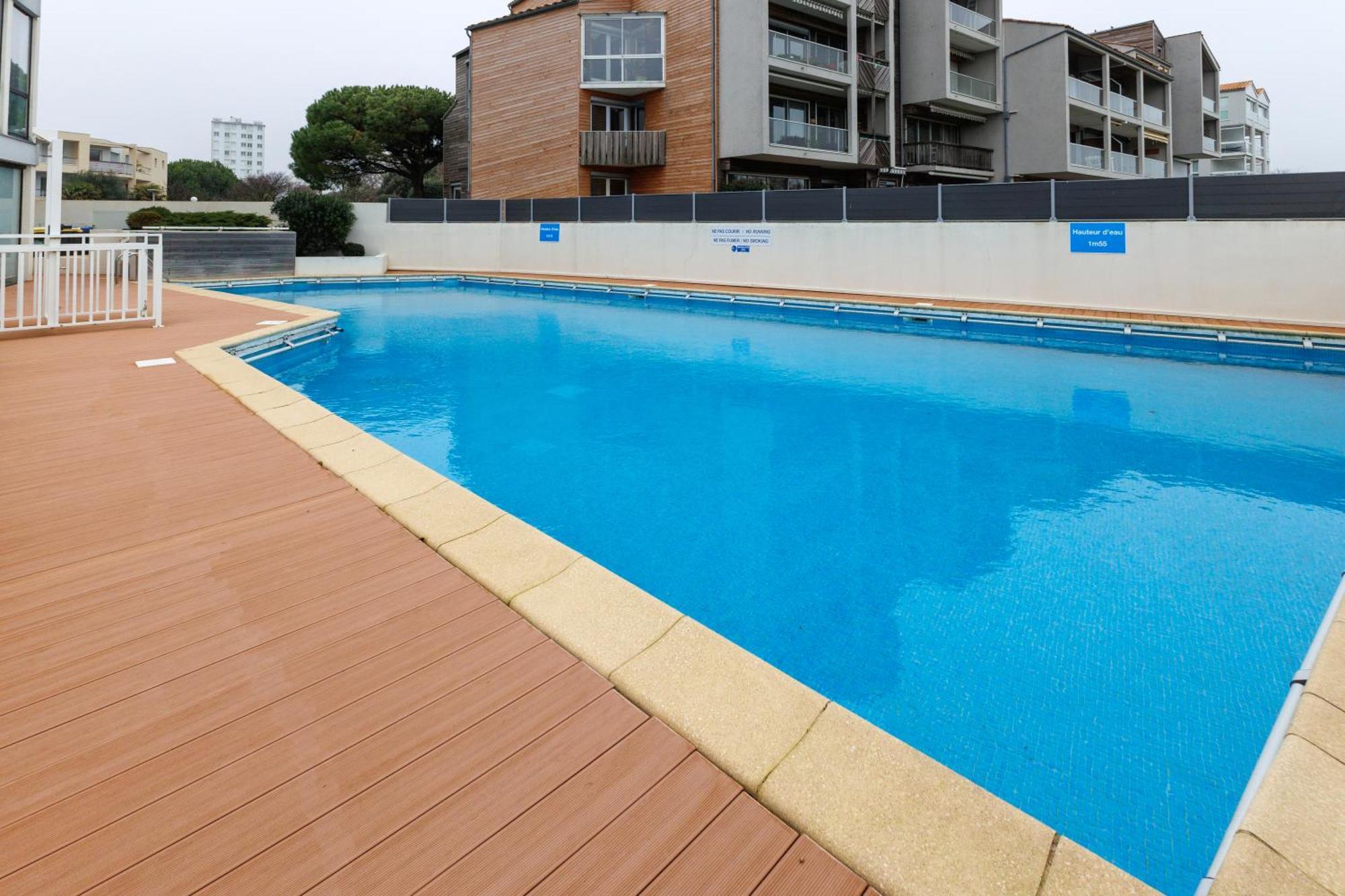 Logis Hotel Le Rochelois La Rochelle  Exteriör bild