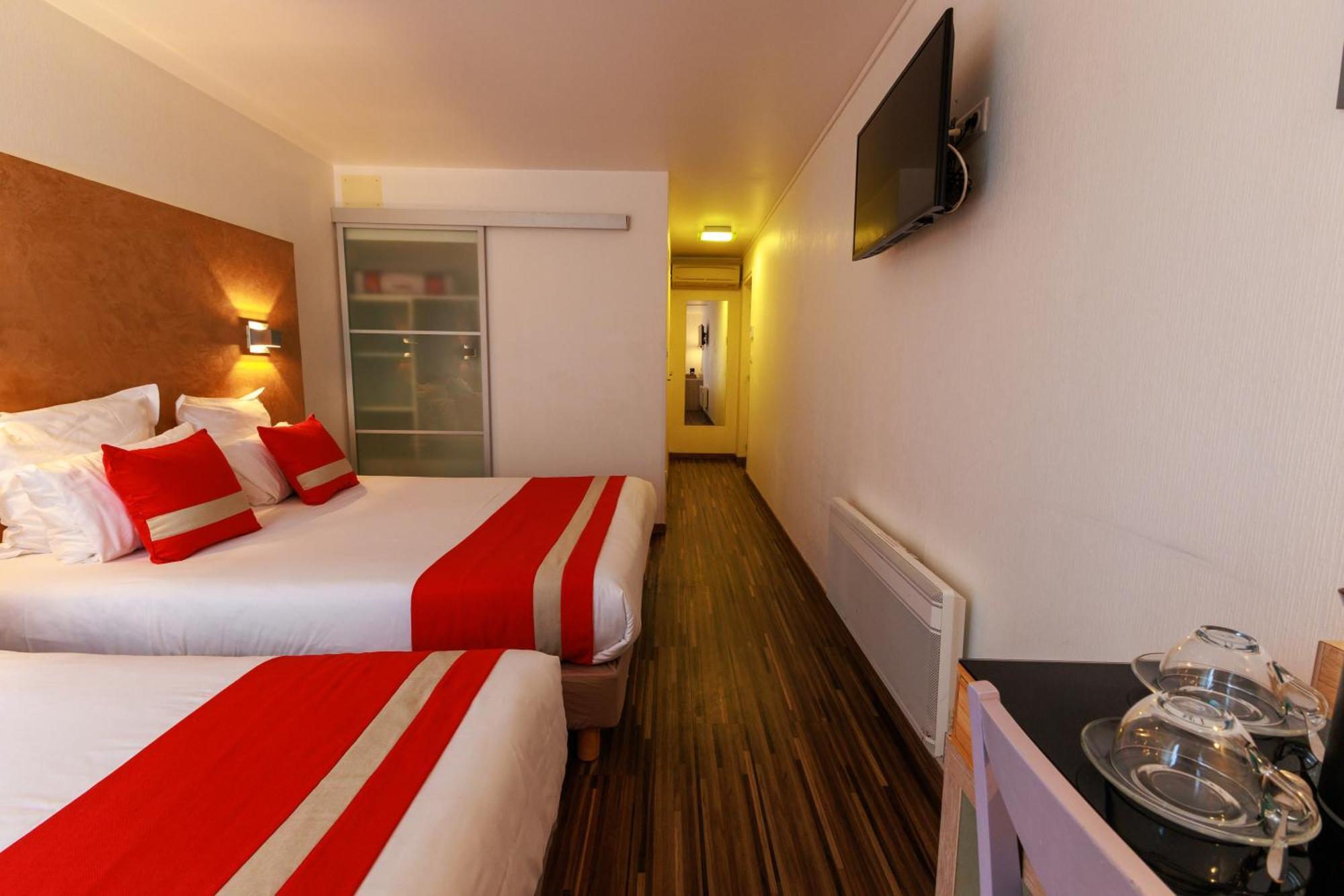 Logis Hotel Le Rochelois La Rochelle  Exteriör bild