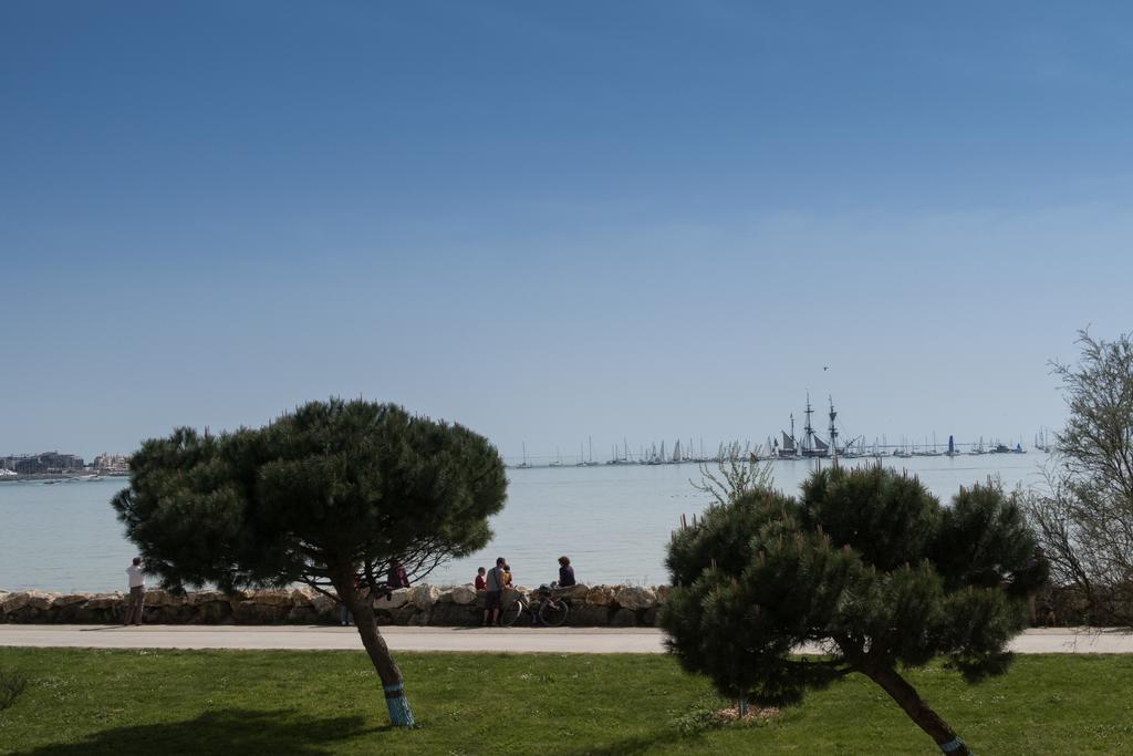 Logis Hotel Le Rochelois La Rochelle  Exteriör bild